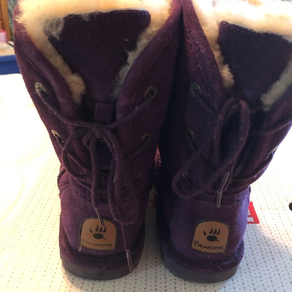 Women’s Bearpaw Boots - Picture 3 of 5